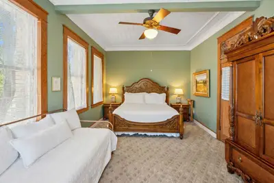Image de The Austin Room at The Eastland Historic Hotel