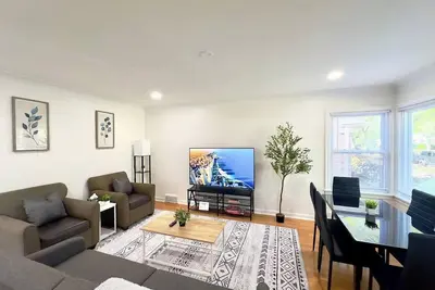 Image de Spacious Family Home, 8bd Gem In A Prime Location!