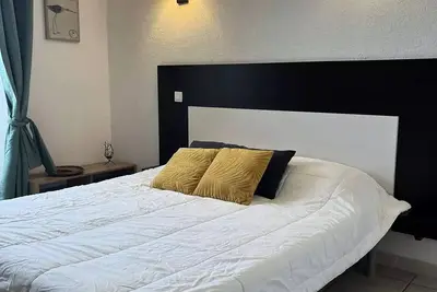 Image de Saint Florent - Studio 2 pers Wohnbecken Flo 18
