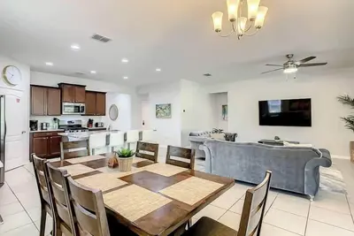 Image de Family Retreat @ Resort with Private Pool, 6Bdrm