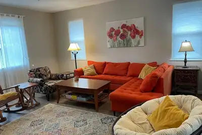 Image de Tangerine Cottage spacious home