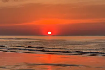 Image de 3-bedroom house in nice Hampton with Ac, WiFi - 3 Houses to the beach