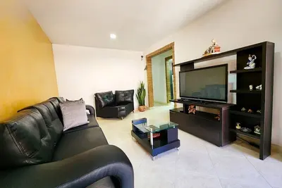 Image de Enjoyable 4-bedroom cozy apartment with WiFi in Medellín Belén