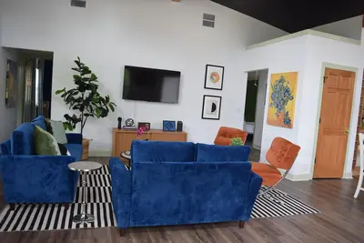 Image de Hide & Chic Modern Escape in Little Flock. Peaceful Location, Games, Sleeps 6