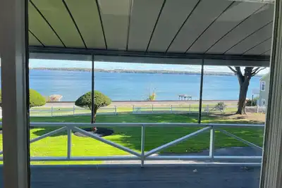 Image de 3-bedroom waterfront home in fabulous Geneva with Ac, WiFi. Enjoy your stay