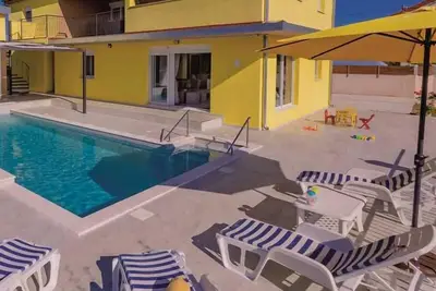 Image de La Verna residence with pool