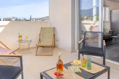 Image de Casa Verde, appartement récent à 15 min a pied de la plage