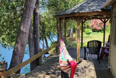 Image de 2 Bedroom Waterfront Getaway in Fenelon Falls