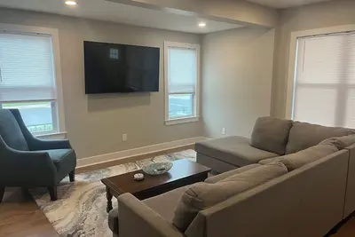 Image de Great Location: 4-bedroom house for Summer 2025 rental