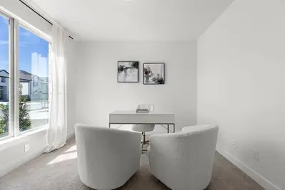 Image de Luxurious High Class 4Br Theatre  Home