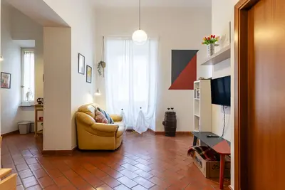 Livorno Central and Bright Studio!