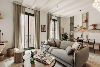 Orosi - 2 bedrooms and balcony in Poble Sec