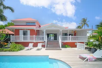 Image de Belle villa créole, piscine, vue mer et plage à pied pour 10
