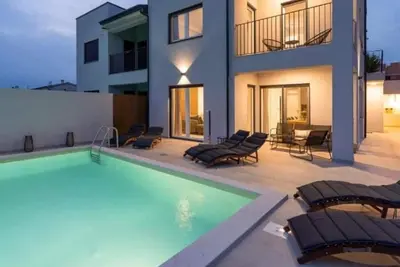 Image de Villa de luxe avec la piscine Nova Vas, Porec (K-24282)