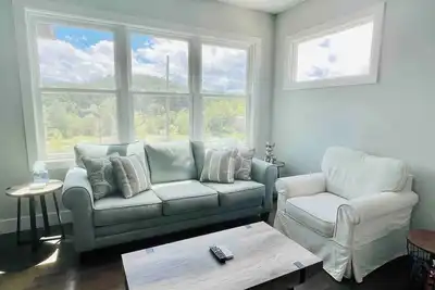 Image de Tranquil River Home-5 miles to Biltmore