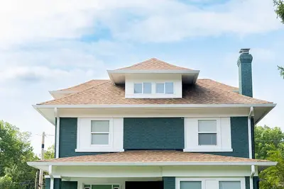 Image de Spacious 5br home with Ac, 1g wifi, and walking distance to the fairgrounds