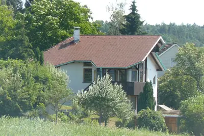 Image de Appartement \"Naturhaus, 50qm\" avec vue sur le lac, terrasse partagée et Wi-Fi