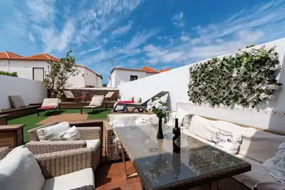 Image de Villa Tricia. Lovely 6 Bedroom Villa. Communal Heated Pool