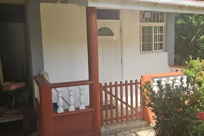 Image de Jacob's Cozy Oasis: 1br in Marigot w\/ Wi-Fi, A\/C, Kitchen – <5 Mins to Airport