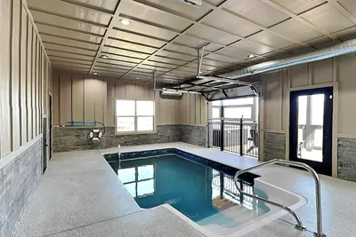 Image de Splashin in the Wildflower | Private Heated Pool, Pet Friendly, Hot Tub