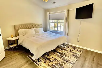 Image de Modern Entire 2-Bedroom House for 6 Guests at University City