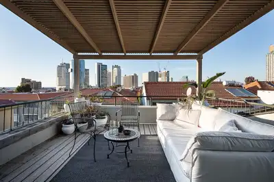 Image de The Gem of Neve Tzedek Stylish Home