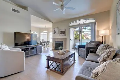 Image de Scottsdale 3 Bdrm Condo w/Garage! Great complex w/ Pool!