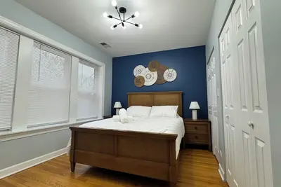 Image de Spacious Skokie Retreat - 2br/2ba - Mins to Chicago, mall & Train