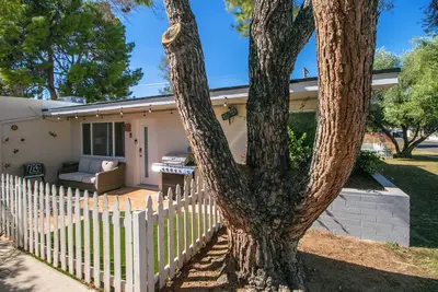 Stylish Arcadia 2-Bdrm with Comfort and Charm!