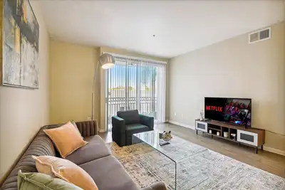Image de Coastal Retreat with Pool & Free Parking & Gym