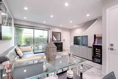Image de Prime Old Town Scottsdale Location! ! Walk to Fashion Square and Old Town Shops!