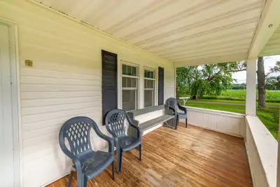 Image de Grandma's Place/Country Home in the City