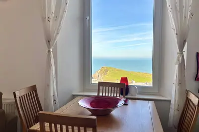Image de Combe Hill Flat - Parking & Seaview