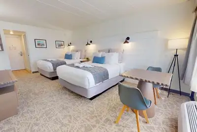 Image de Newly Renovated Double Queen Room