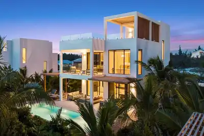 Image de Tc Villas / Lumiere South / Luxe 3br Villa Steps from Grace Bay