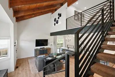 Image de Newly Remodeled Ski/Summer Home