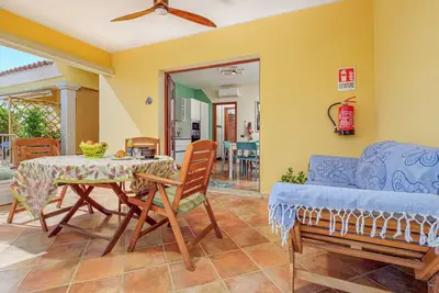 Image de Appartement \"Agata Verde\" avec vue sur les collines et le jardin