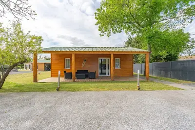 Image de Chalet cosy avec terrasse, au calme entre Rochefort & Royan – proche plages, nature & détente