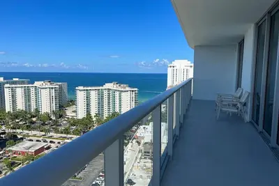 Image de Luxury Apt 2b/2b kitchen Miami