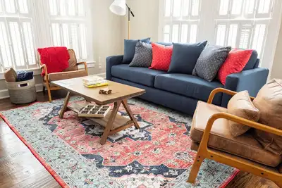 Image de The Bluebonnet - Historic 3 bedroom house in Downtown Mckinney