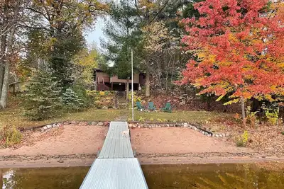 Image de Charming 5-bedroom cabin on the sandy shores of Sand Lake