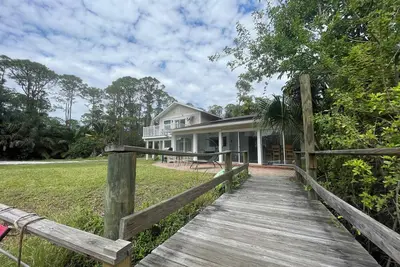 Image de Lakeside Retreat