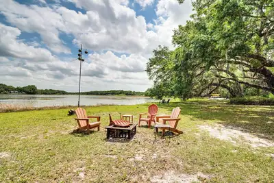 Image de Lakefront Apt w/ Canoes in Inverness!
