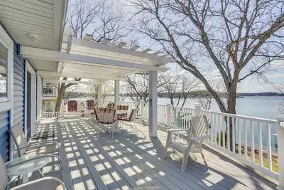 Image de Home on Lake of the Ozarks w/ Private Swim Dock!