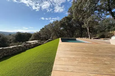 Image de Villa climatisée 6 pers, 3 suites, piscine privée au cœur de la forêt varoise