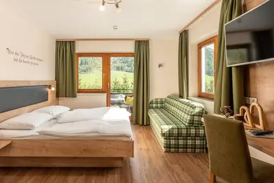 Image de Double room for 1-3 persons breakfast - Hotel Starchlhof