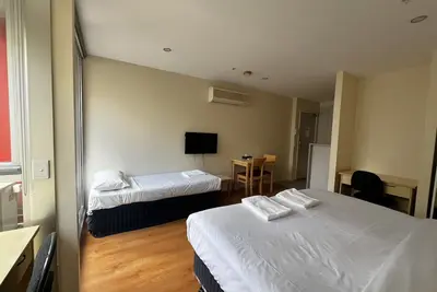 Image de Central Melbourne Stay for 3 | Free Wi-Fi