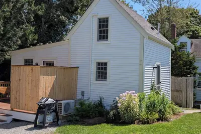 Private Cottage Close to Town Cs0047