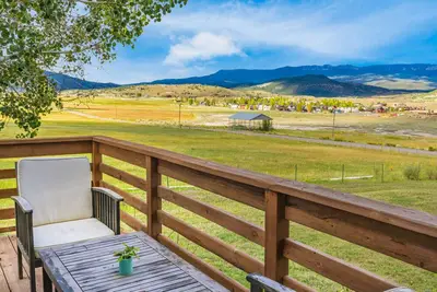 Image de New Listing! Minutes to Hot Springs | Stunning Mountain Views