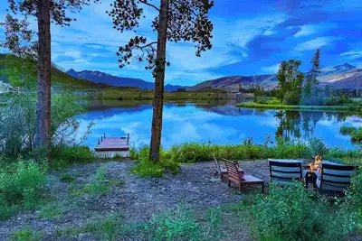 Image de New! Updated 2-Bedroom Cabin in Sun Valley with Private Dock & Epic Fishing!